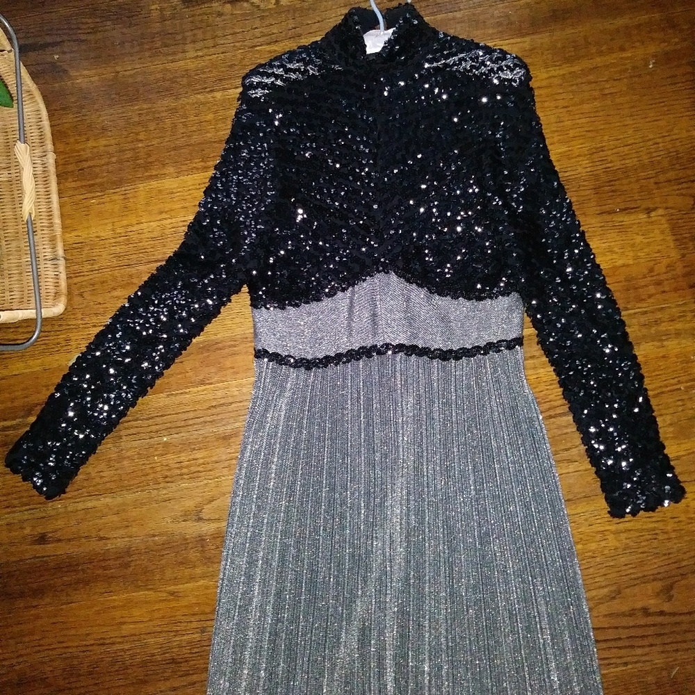 Black and Silver Stretch Sequins Prom Gown